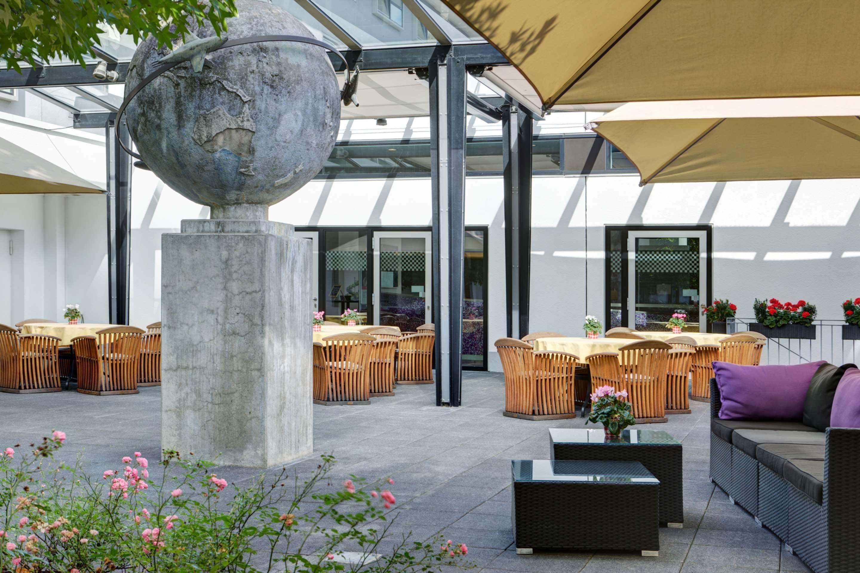 Intercityhotel Frankfurt Airport Hotel 4*