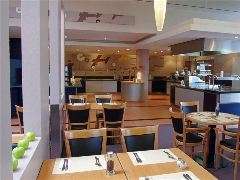 Intercityhotel Frankfurt Airport 4*