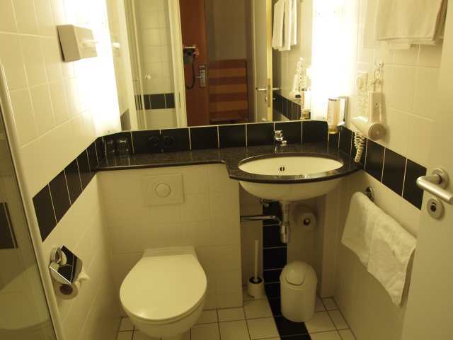 Intercityhotel Frankfurt Airport Hotel 4*