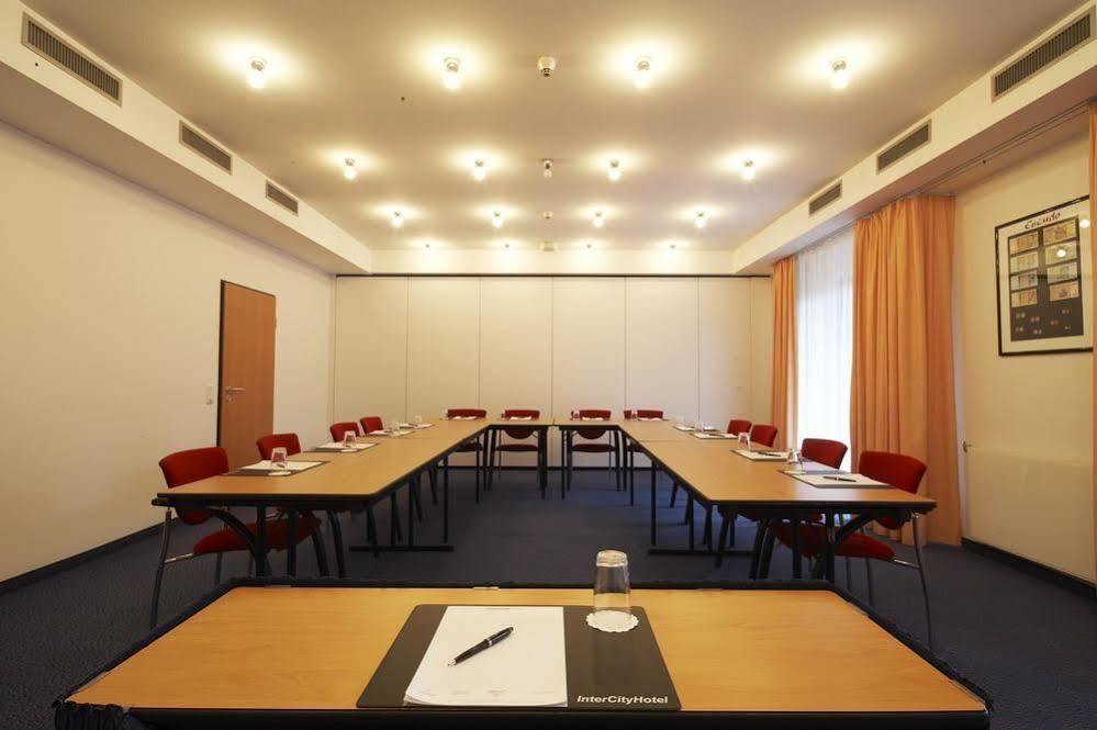 Intercityhotel Frankfurt Airport 4* Francfort-sur-le-Main